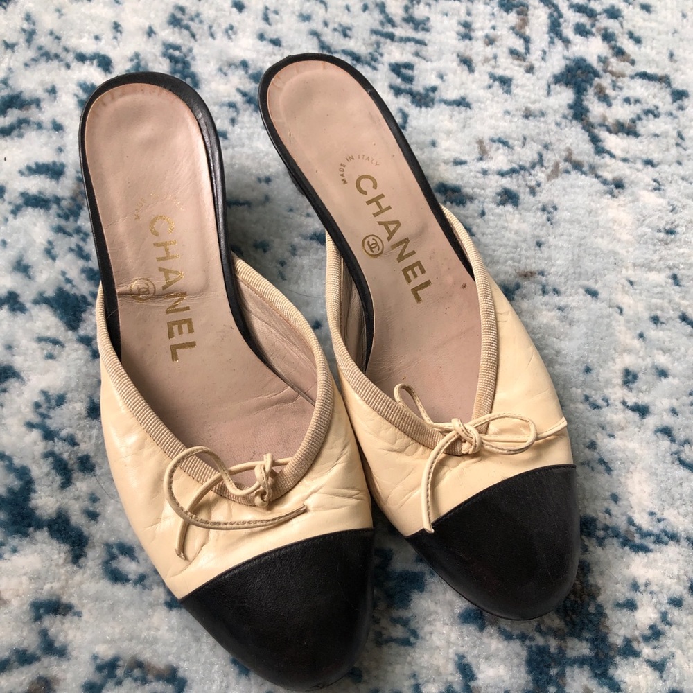 chanel ballet mules
